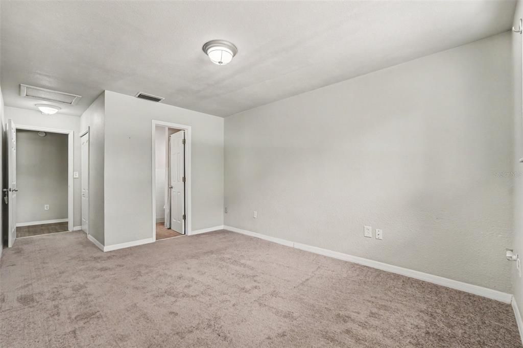 For Sale: $235,000 (3 beds, 2 baths, 1385 Square Feet)