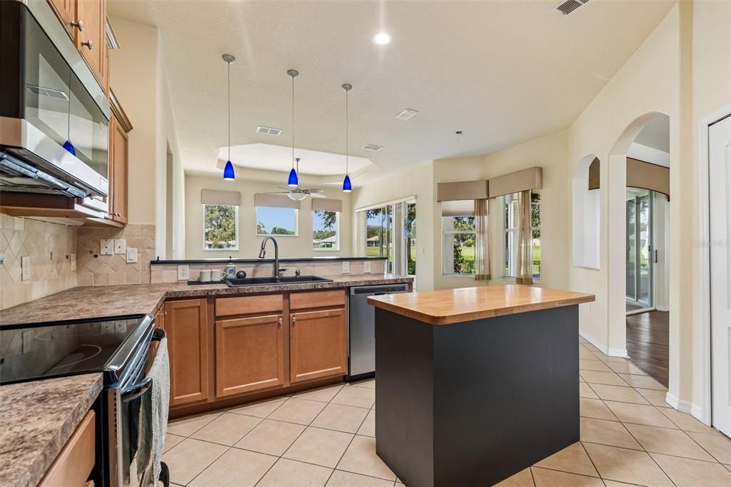 For Sale: $339,000 (3 beds, 2 baths, 2075 Square Feet)