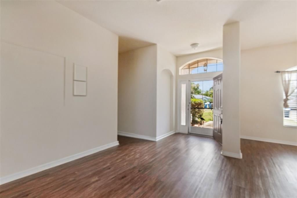 For Sale: $339,000 (3 beds, 2 baths, 2075 Square Feet)