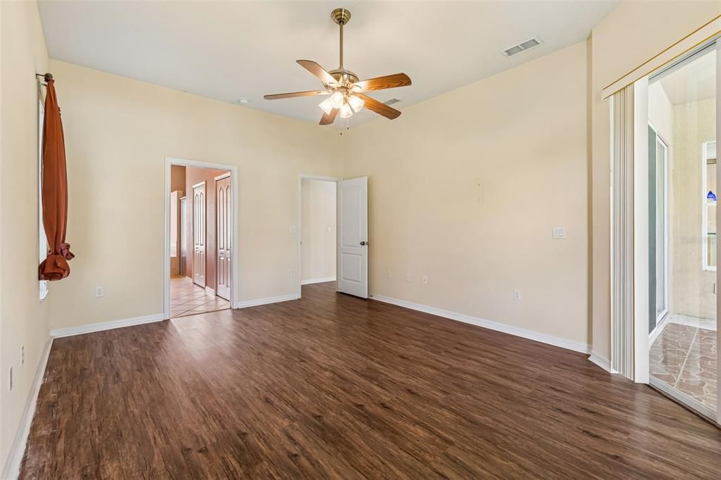 For Sale: $339,000 (3 beds, 2 baths, 2075 Square Feet)