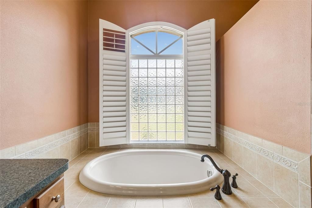 For Sale: $339,000 (3 beds, 2 baths, 2075 Square Feet)