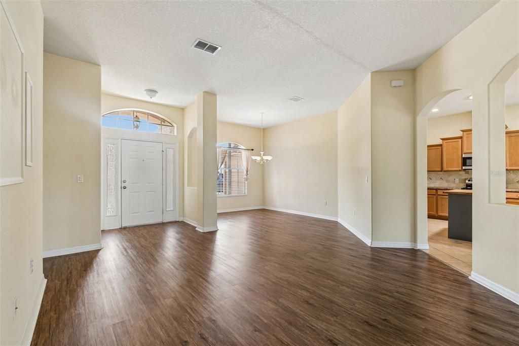 For Sale: $339,000 (3 beds, 2 baths, 2075 Square Feet)