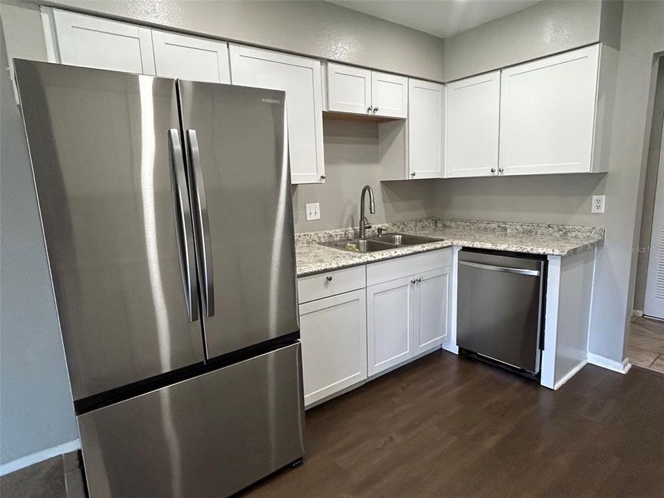 For Rent: $1,900 (3 beds, 2 baths, 1426 Square Feet)