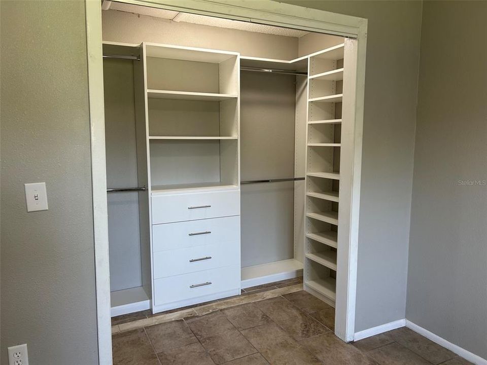 For Rent: $1,900 (3 beds, 2 baths, 1426 Square Feet)