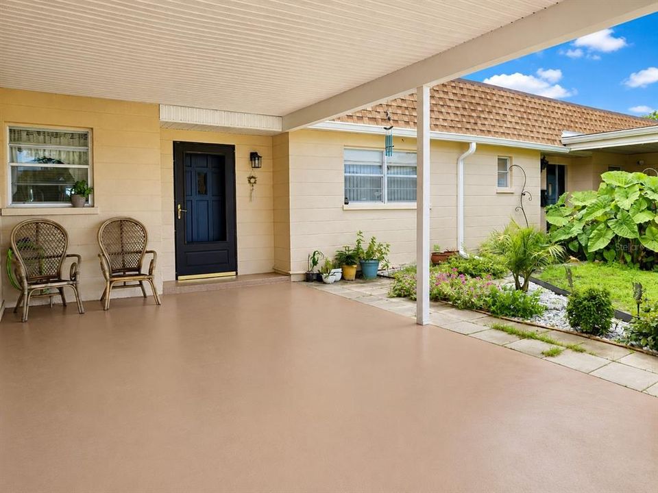 For Sale: $140,000 (2 beds, 2 baths, 1044 Square Feet)