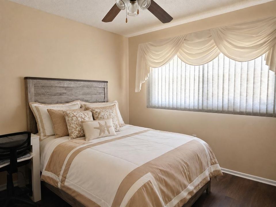 For Sale: $140,000 (2 beds, 2 baths, 1044 Square Feet)