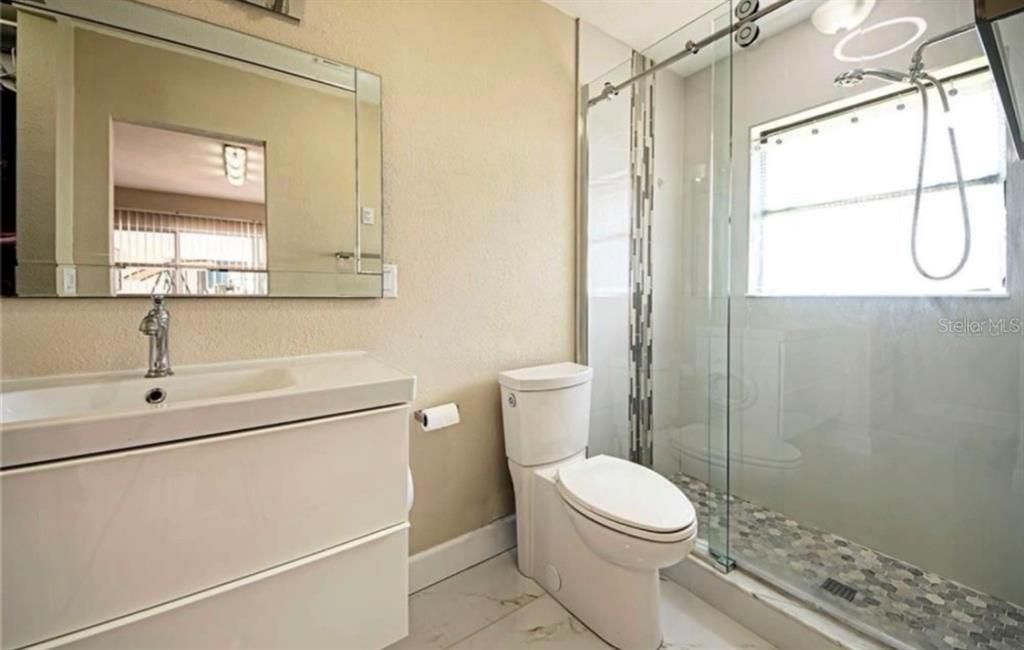 For Sale: $359,000 (4 beds, 2 baths, 1797 Square Feet)