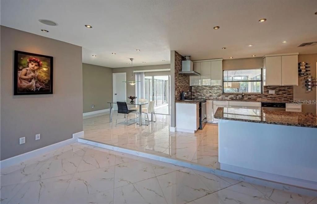 For Sale: $359,000 (4 beds, 2 baths, 1797 Square Feet)