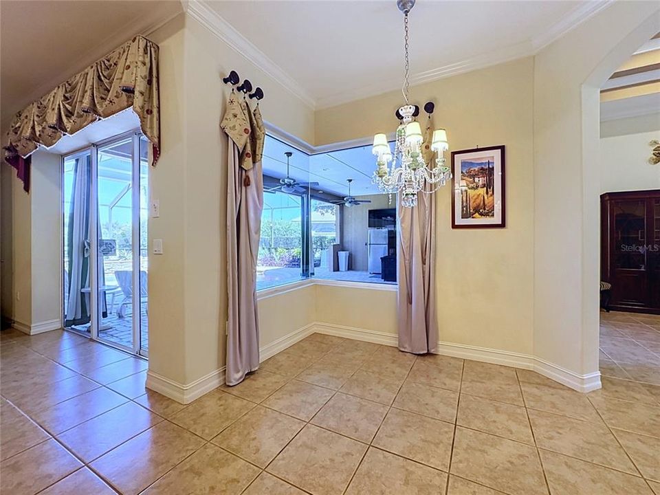 For Sale: $825,000 (4 beds, 3 baths, 3061 Square Feet)
