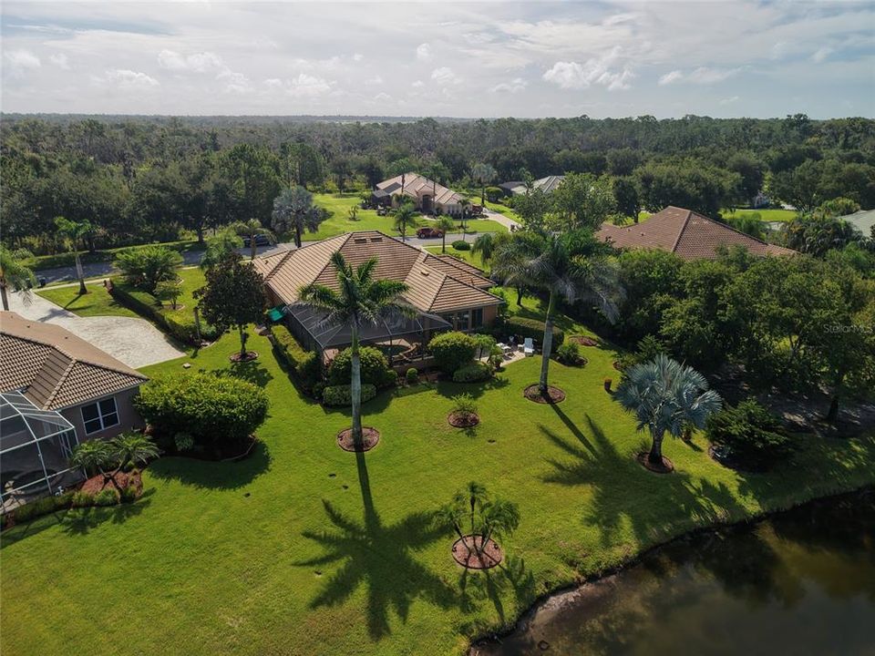 For Sale: $825,000 (4 beds, 3 baths, 3061 Square Feet)