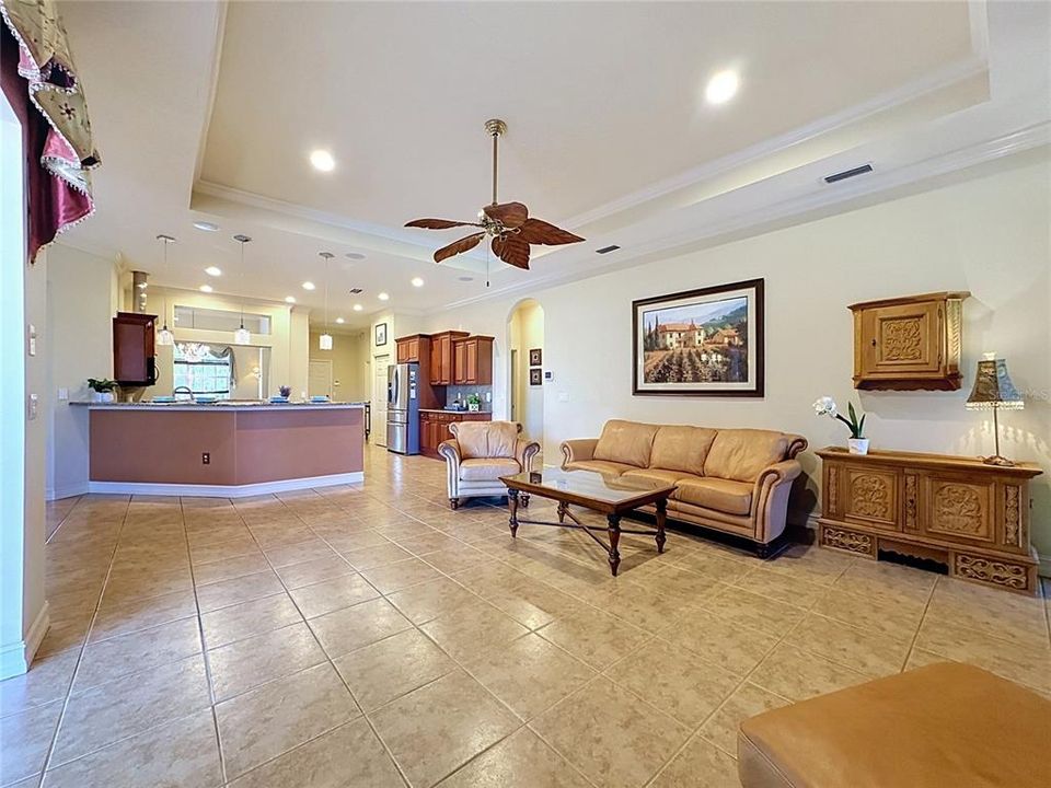 For Sale: $825,000 (4 beds, 3 baths, 3061 Square Feet)