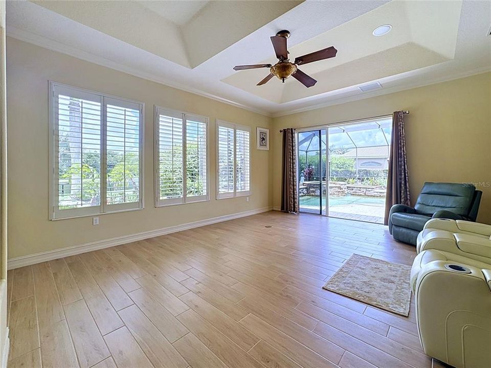 For Sale: $825,000 (4 beds, 3 baths, 3061 Square Feet)