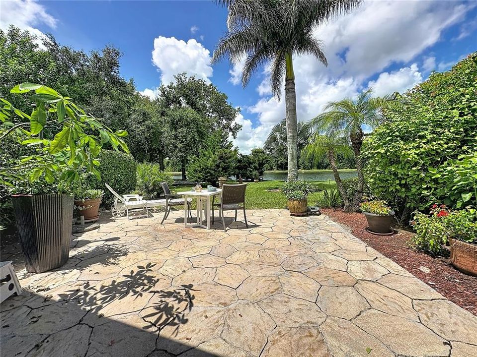 For Sale: $825,000 (4 beds, 3 baths, 3061 Square Feet)