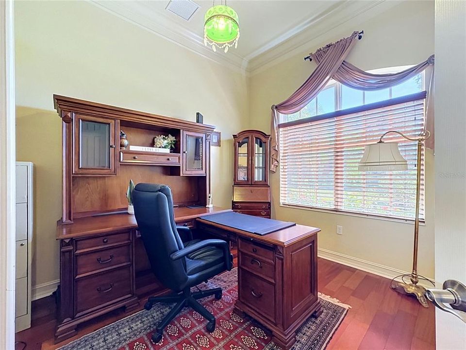 For Sale: $825,000 (4 beds, 3 baths, 3061 Square Feet)