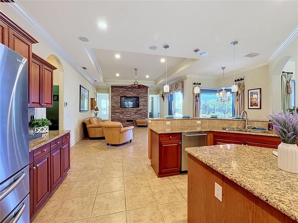 For Sale: $825,000 (4 beds, 3 baths, 3061 Square Feet)