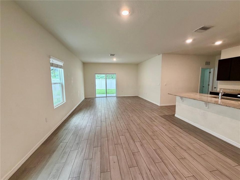 For Sale: $395,000 (5 beds, 3 baths, 2342 Square Feet)