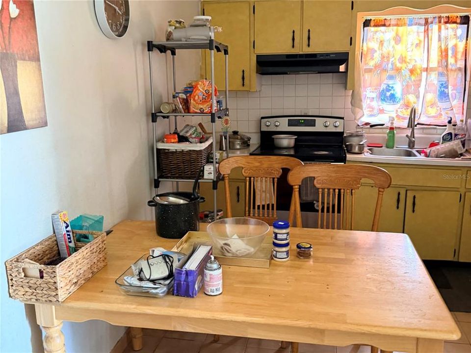 На продажу: $390,999 (3 спален, 2 ванн, 1257 Квадратных фут)