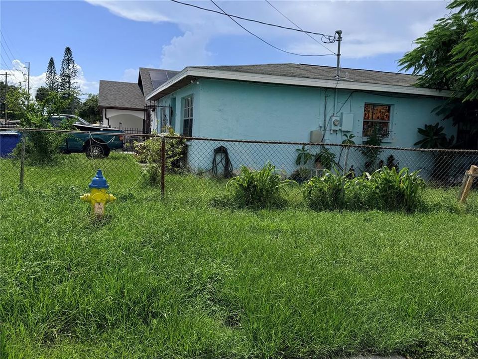 На продажу: $390,999 (3 спален, 2 ванн, 1257 Квадратных фут)