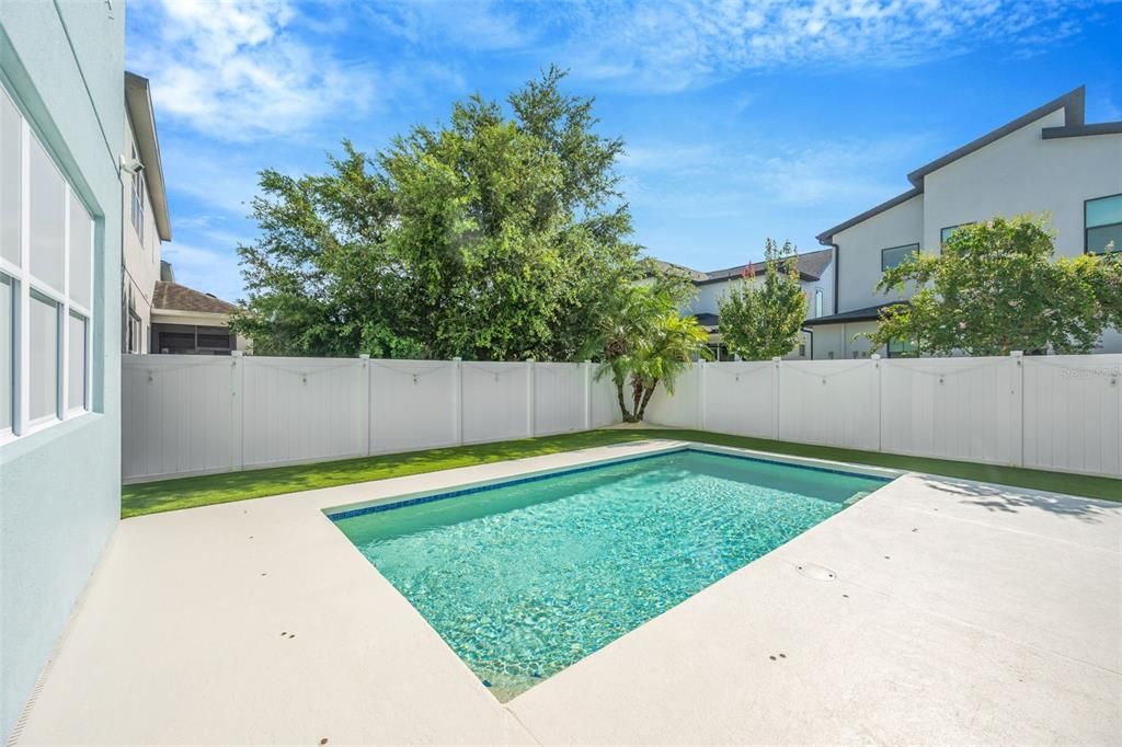For Sale: $749,900 (4 beds, 3 baths, 2120 Square Feet)