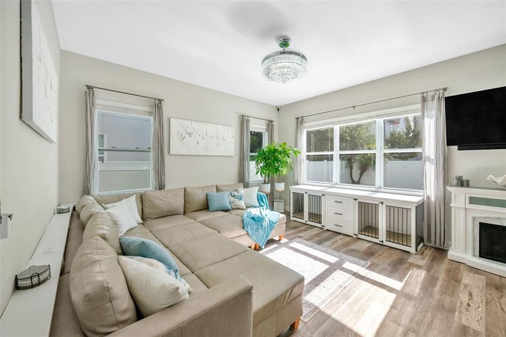 For Sale: $749,900 (4 beds, 3 baths, 2120 Square Feet)