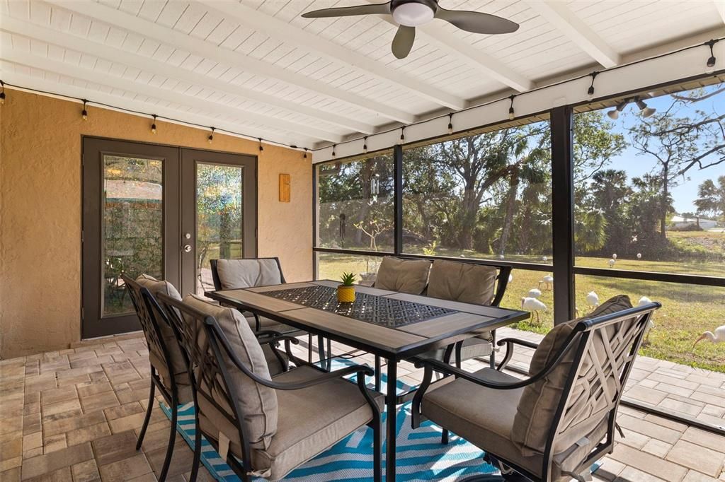 For Sale: $349,000 (2 beds, 2 baths, 1522 Square Feet)