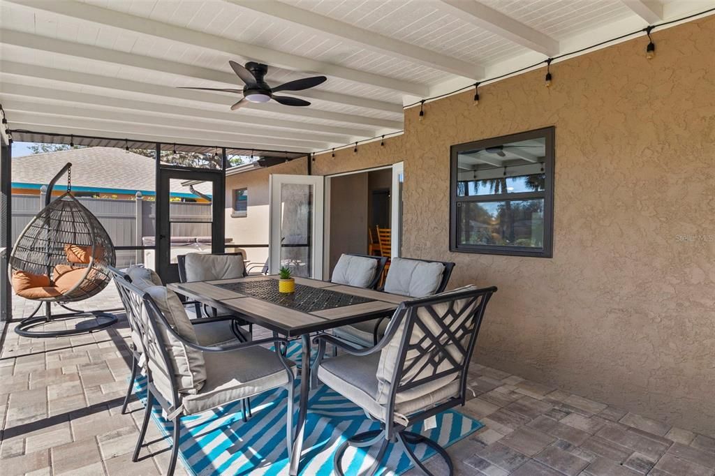 For Sale: $349,000 (2 beds, 2 baths, 1522 Square Feet)