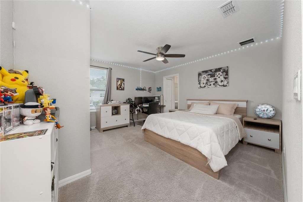 En Venta: $339,990 (3 camas, 2 baños, 1884 Pies cuadrados)