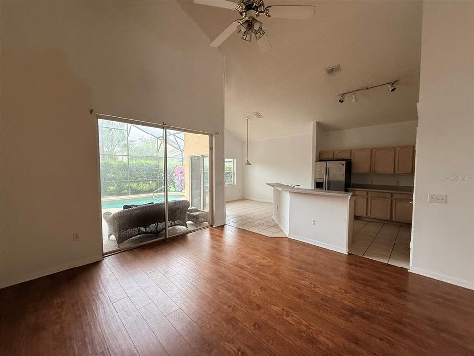 В аренду: $3,200 (5 спален, 3 ванн, 2677 Квадратных фут)