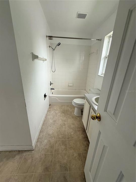 В аренду: $3,200 (5 спален, 3 ванн, 2677 Квадратных фут)