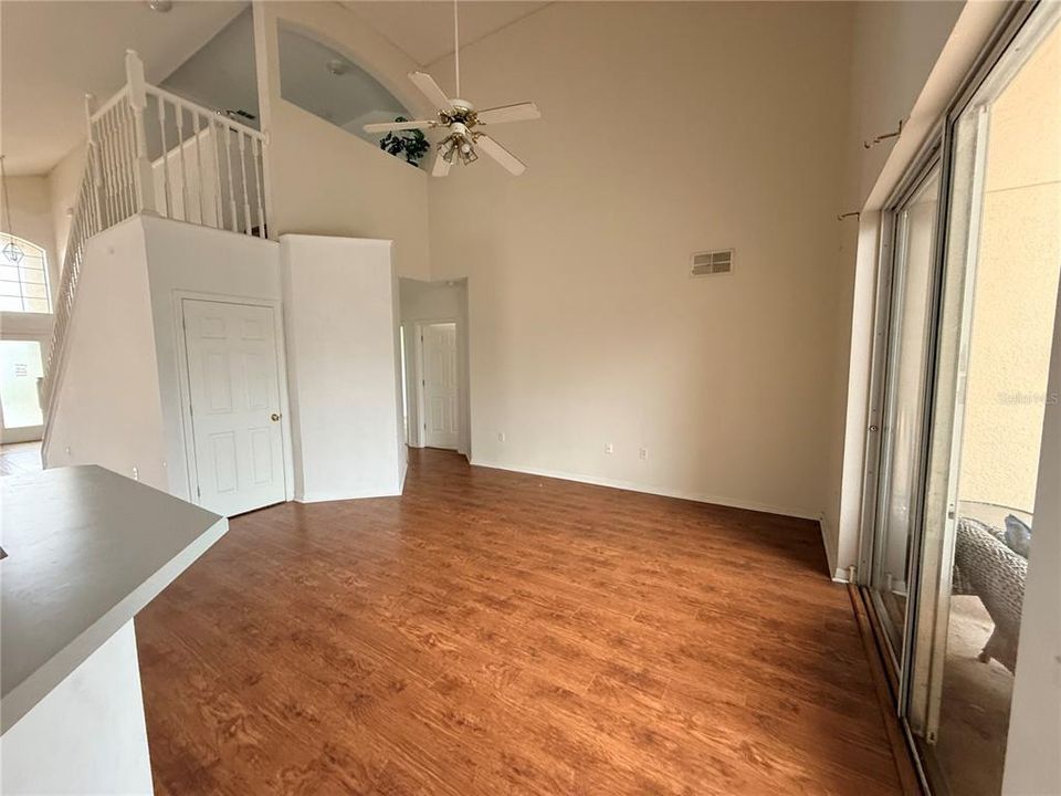 В аренду: $3,200 (5 спален, 3 ванн, 2677 Квадратных фут)