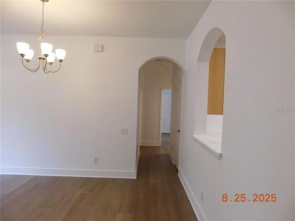 For Rent: $2,255 (3 beds, 2 baths, 1408 Square Feet)