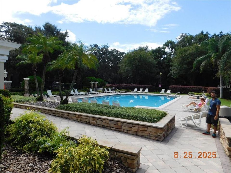 For Rent: $2,255 (3 beds, 2 baths, 1408 Square Feet)