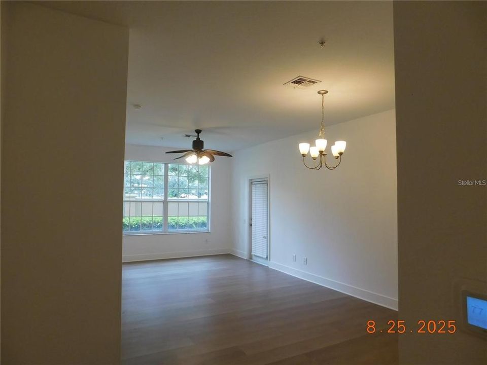 For Rent: $2,255 (3 beds, 2 baths, 1408 Square Feet)