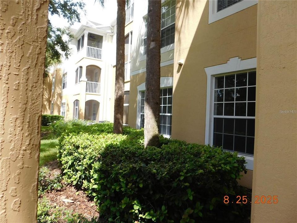 For Rent: $2,255 (3 beds, 2 baths, 1408 Square Feet)