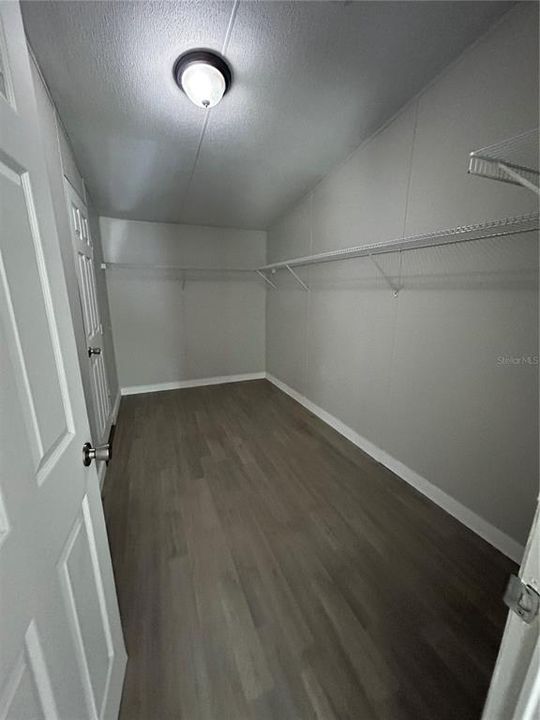 En Venta: $370,000 (3 camas, 2 baños, 2052 Pies cuadrados)