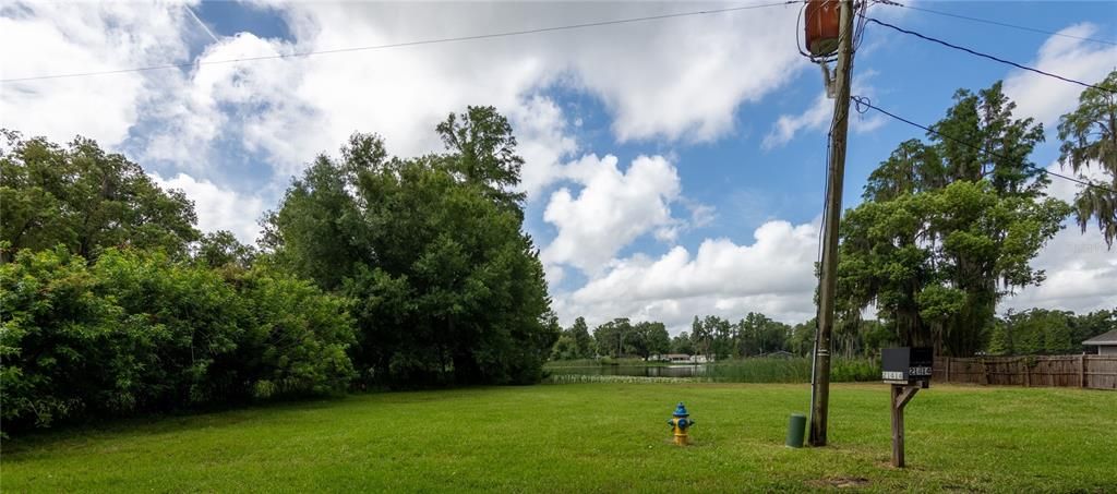На продажу: $135,000 (1.43 acres)