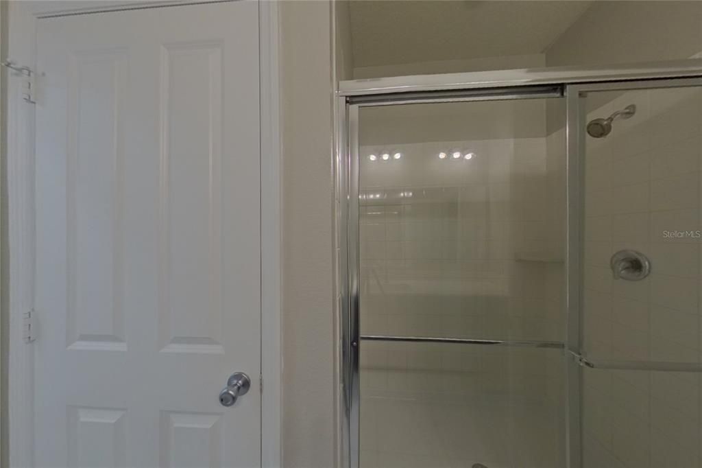 For Rent: $2,049 (3 beds, 2 baths, 1558 Square Feet)