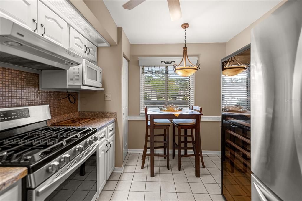 For Sale: $275,000 (3 beds, 2 baths, 1453 Square Feet)
