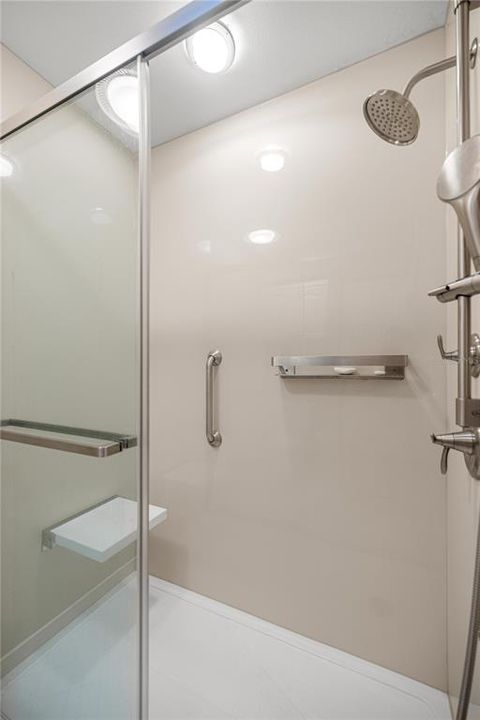 For Sale: $275,000 (3 beds, 2 baths, 1453 Square Feet)