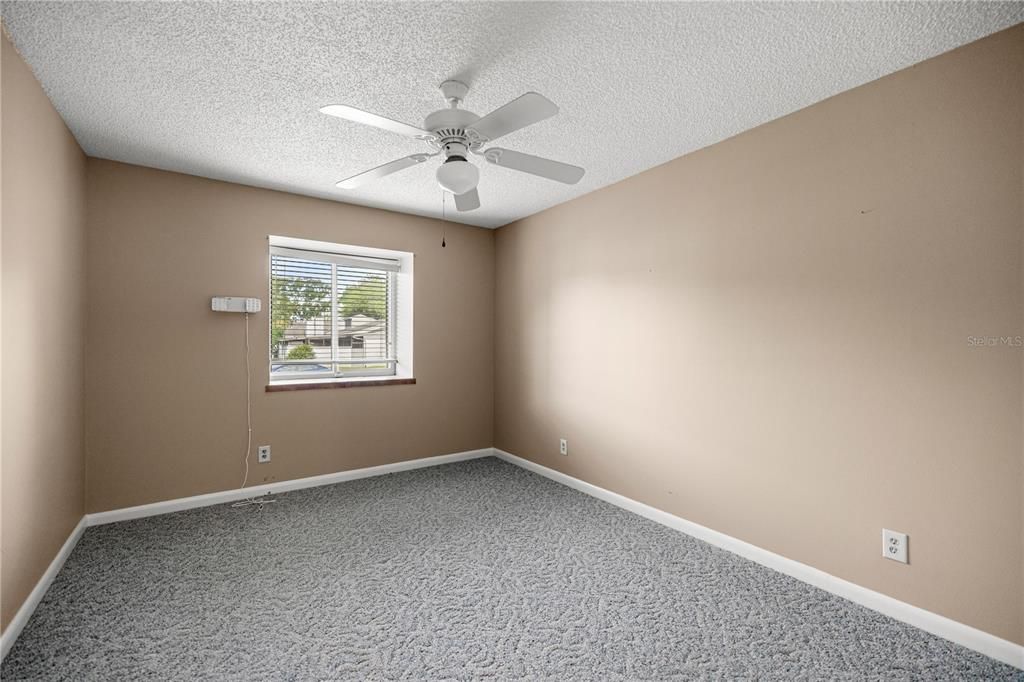 For Sale: $275,000 (3 beds, 2 baths, 1453 Square Feet)
