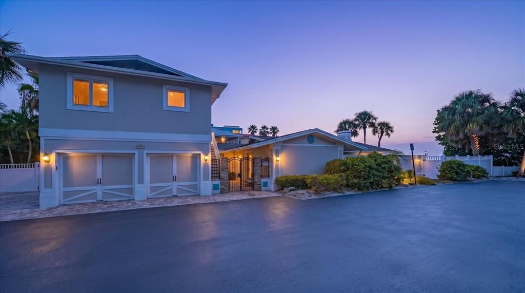 En Venta: $4,350,000 (4 camas, 0 baños, 2806 Pies cuadrados)