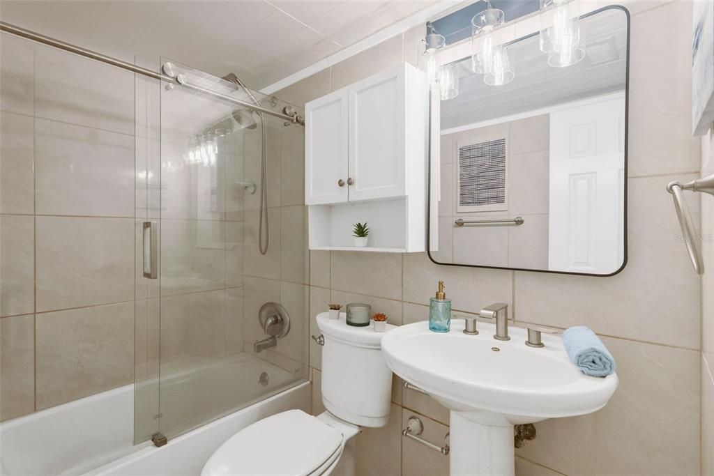En Venta: $499,900 (4 camas, 2 baños, 2089 Pies cuadrados)