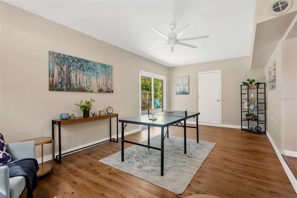 En Venta: $499,900 (4 camas, 2 baños, 2089 Pies cuadrados)