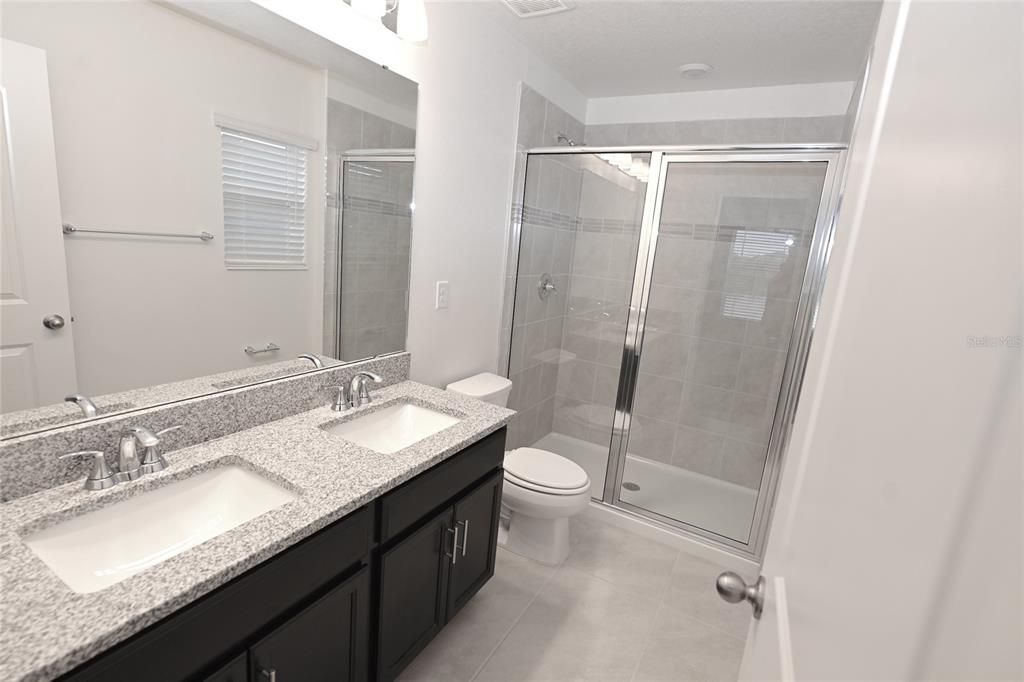 For Rent: $2,200 (3 beds, 2 baths, 1346 Square Feet)