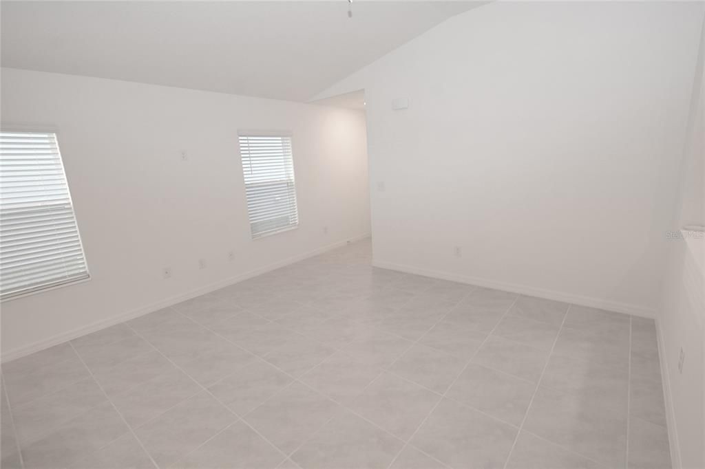 For Rent: $2,200 (3 beds, 2 baths, 1346 Square Feet)