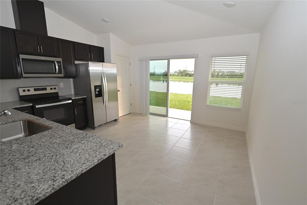For Rent: $2,200 (3 beds, 2 baths, 1346 Square Feet)