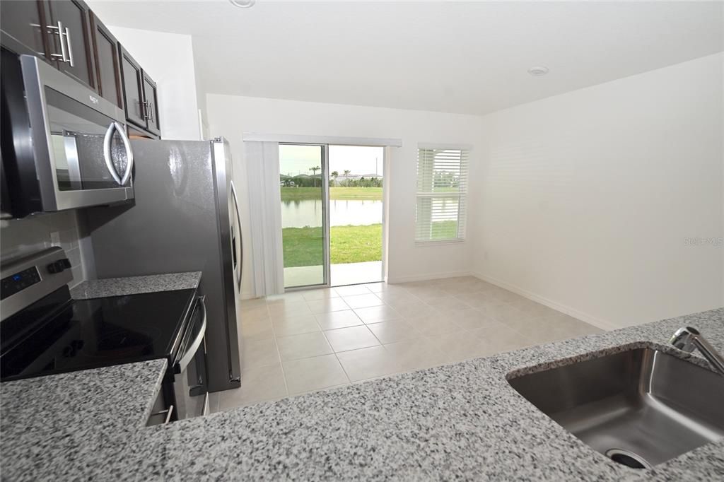For Rent: $2,200 (3 beds, 2 baths, 1346 Square Feet)