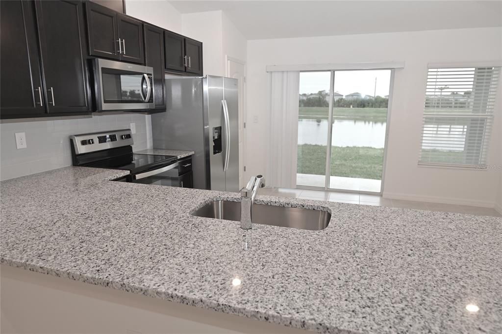 For Rent: $2,200 (3 beds, 2 baths, 1346 Square Feet)