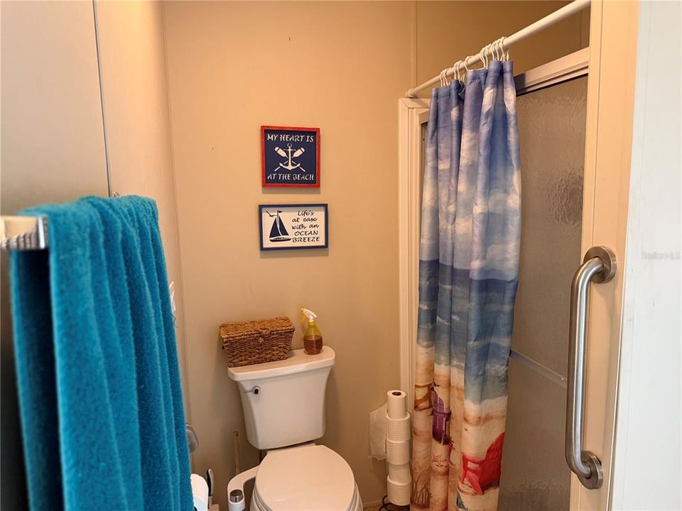 For Sale: $340,000 (4 beds, 2 baths, 1560 Square Feet)
