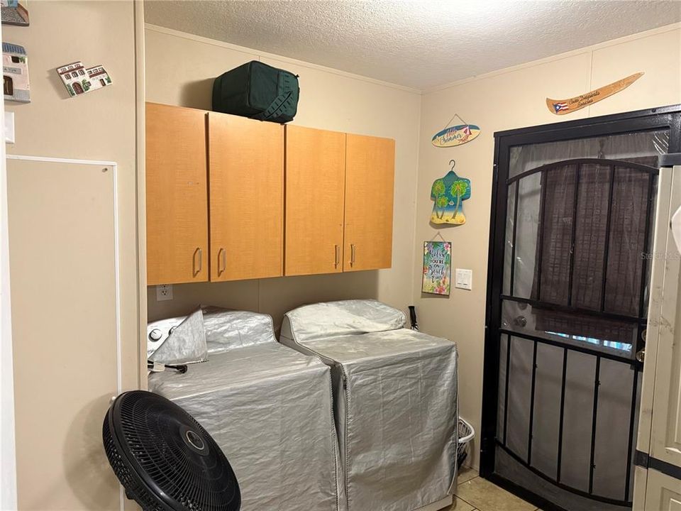 For Sale: $340,000 (4 beds, 2 baths, 1560 Square Feet)